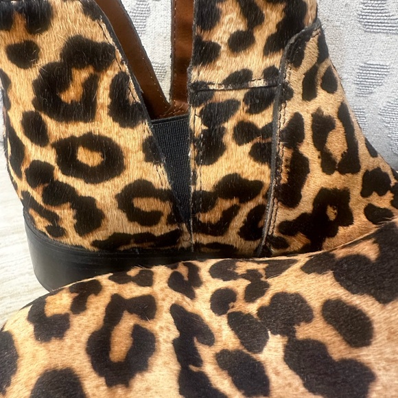 NWOT FRANCO SARTO Womens Leather Leopard Bootie. Size 8 - Picture 13 of 13